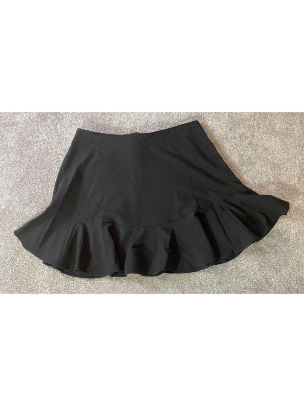 Black Ruffle Hem A-Line Skirt Worthington Size 18 Back Zip Closure